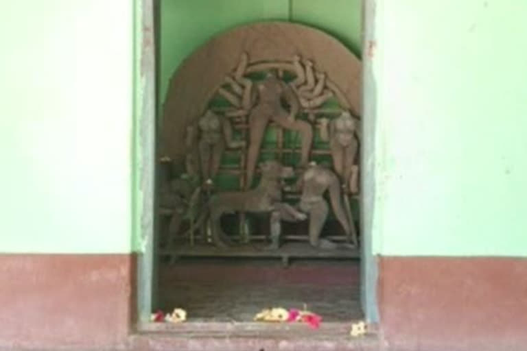 durga-puja-2022-sarkar-bari-durga-puja-of-valia-arambag-a-unique-example-of-communal-harmony