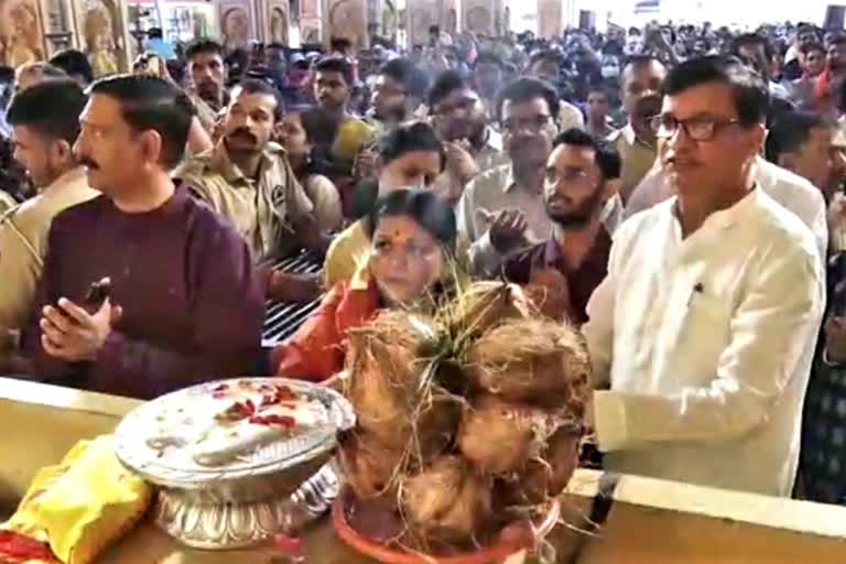 Balasaheb Thorat Visited Dagdusheth Ganapati