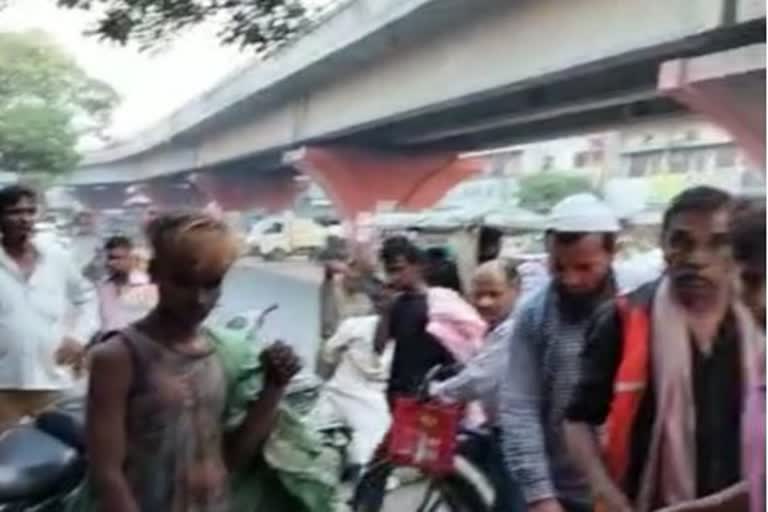 Two youths fell from flyover ghaziabad