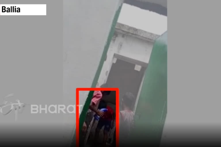 In a shocking incident from Ballia, UP, students were asked to clean washrooms. A video of the said incident is doing the rounds on social media.