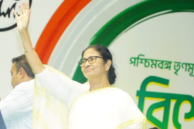 CM Mamata Banerjee