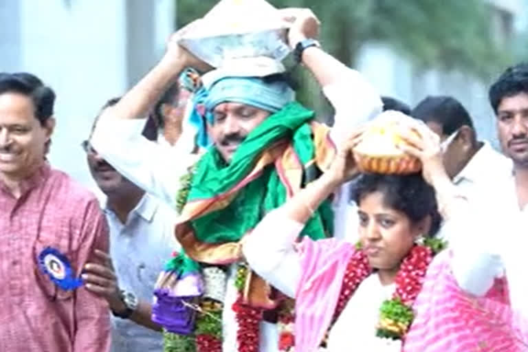 madhapur laddu created new record