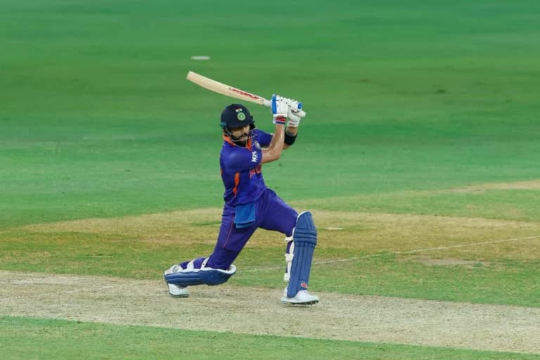 Asia Cup  Virat Kohli second Indian to smash 100 T20I sixes  Virat Kohli T20I record  വിരാട് കോലി ടി20 റെക്കോഡ്  വിരാട് കോലി ടി20 സിക്‌സുകള്‍  Martin Guptill  മാര്‍ട്ടിന്‍ ഗപ്‌റ്റില്‍  രോഹിത് ശര്‍മ  വിരാട് കോലി  ഏഷ്യ കപ്പ്