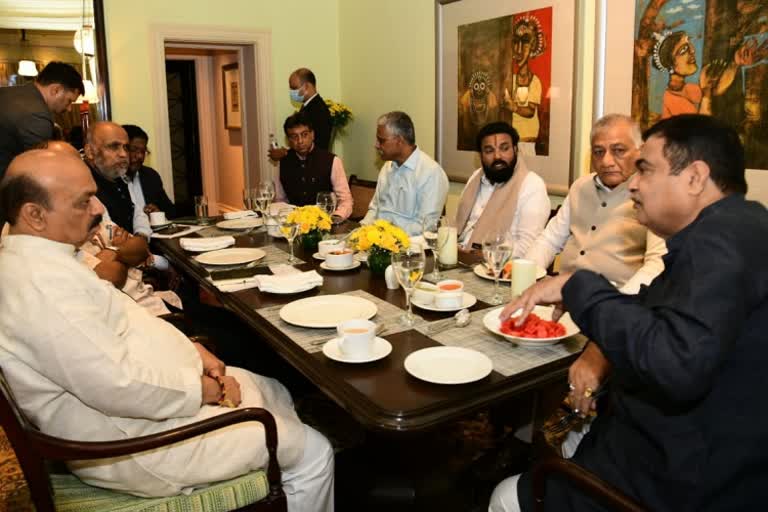 CM Meeting with Central Minister Nithin Gadkari