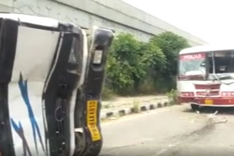 Punjab roadways rammed into mini bus