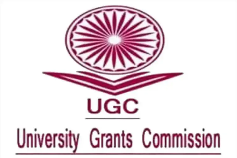 Distance learning degrees UGC notification  Distance learning degrees UGC new notification  ഓണ്‍ലൈന്‍ ബിരുദം  ഓണ്‍ലൈന്‍ ബിരുദം റെഗുലറിന് തത്തുല്യമെന്ന് യുജിസി  യുജിസി