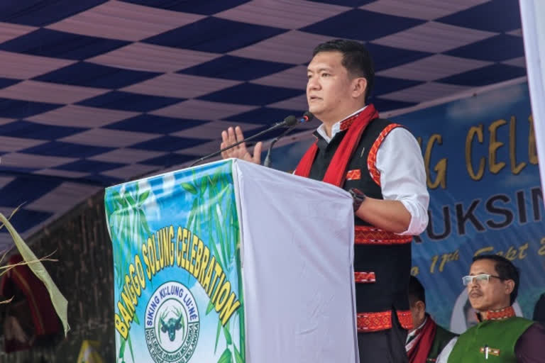 Festivals medium for tribal communities to connect with roots: Khandu