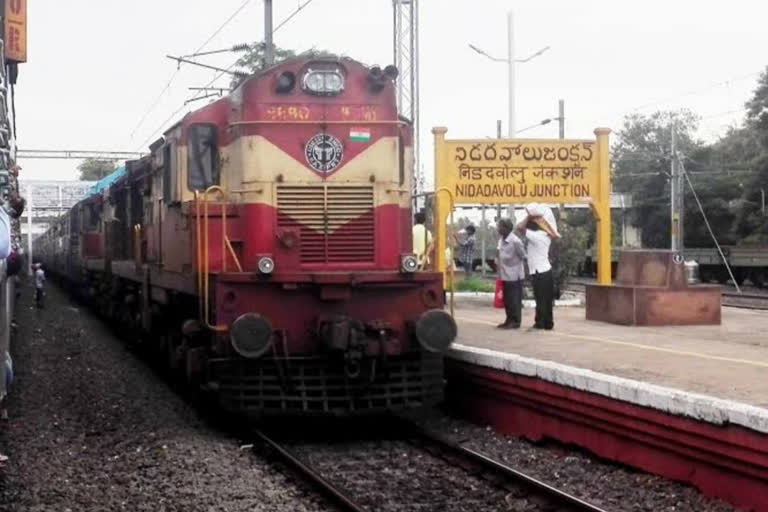 PERMANENTLY ADDITIONAL COACHES TO KAKINADA EXPRESS TO SHIRDI