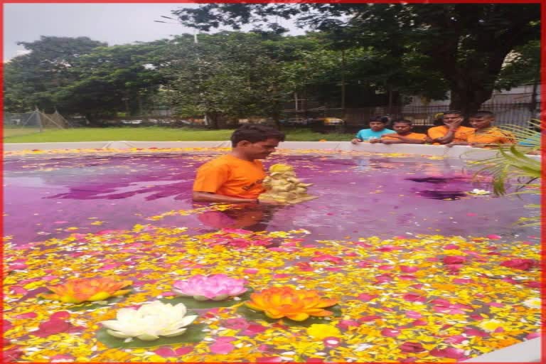 Ganesh Immersion in Mumbai