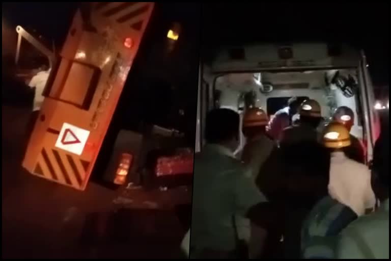 Crane overturns during Ganpati immersion