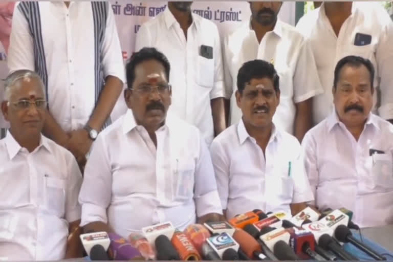 மு.க ஸ்டாலின், அமைச்சர்களின் குடும்பங்கள் மட்டுமே மகிழ்ச்சியாக உள்ளன - செல்லூர் ராஜு