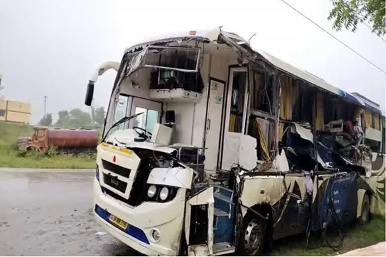 several people died in road accident in korba pondi uproda national highway