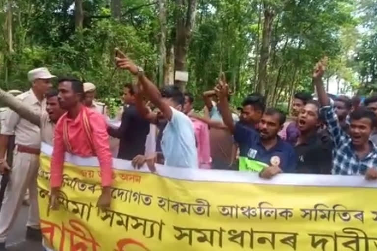 protests in lakhimpur demanding solution