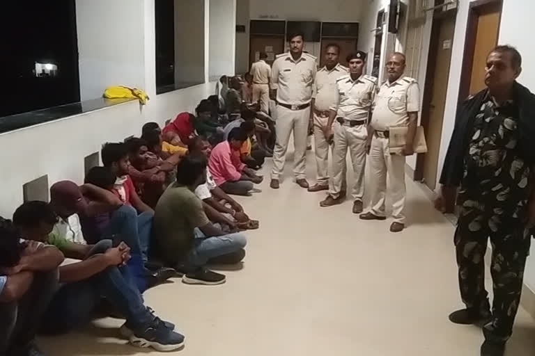 Many Arrested In Cases Related To Liquor