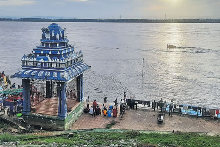 Godavari River