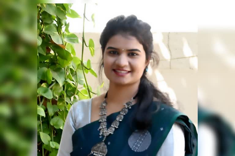 Muddebiha Vinaya Hugara achieved in KPSC exam