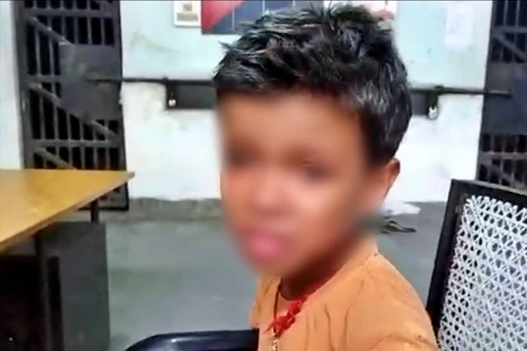 Child complains to mother in Sitamarhi