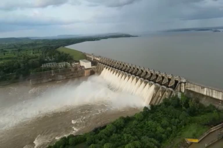 Rain disrupts life in Madhya Pradesh