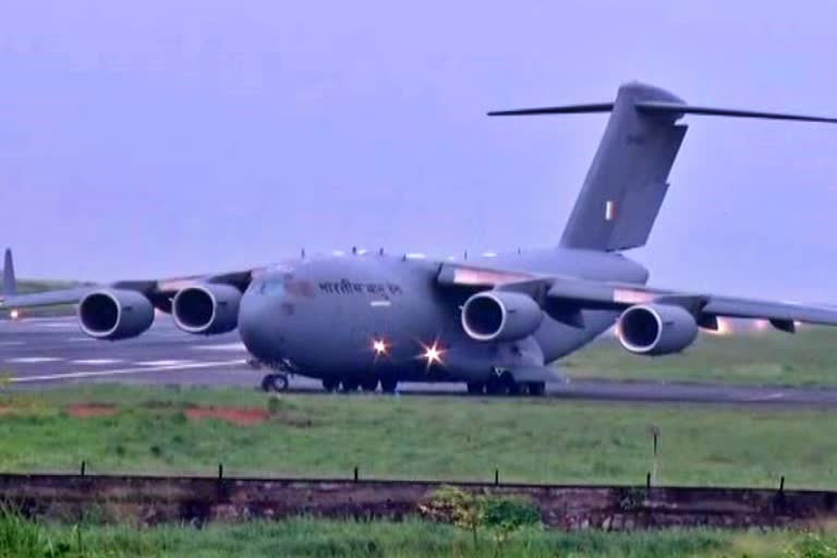 C ୧୭ globe master reached in Bhubaneswar for Surya Kiran air show to be held in Bhubaneswar and puri