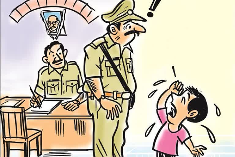 Child complains to mother in Sitamarhi