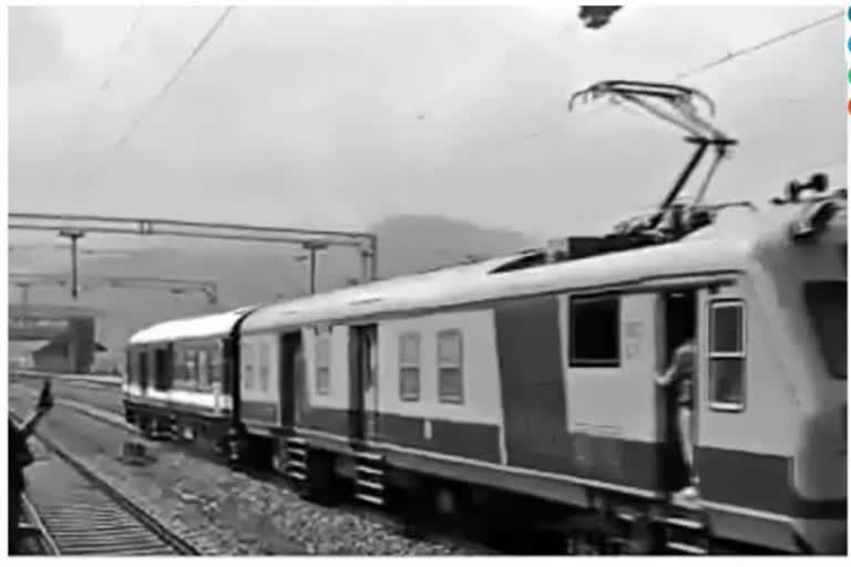 Electric train will run in Kashmir from October next month