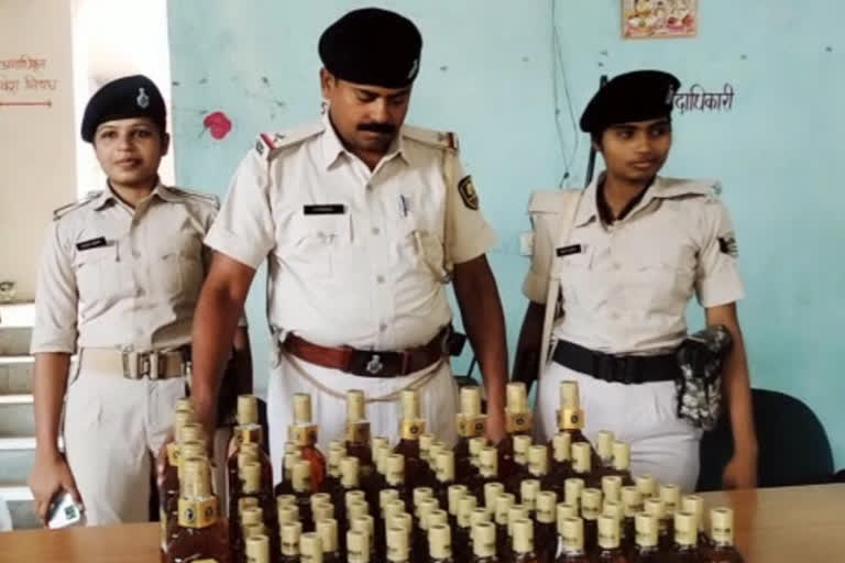 Two arrest with liquior in nalanda