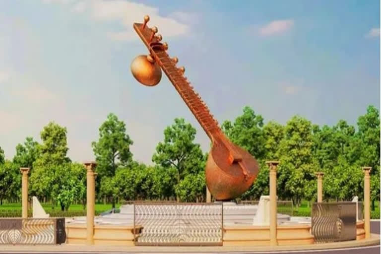40-ft veena reaches Ayodhya, to be installed at Lata Mangeshkar crossing