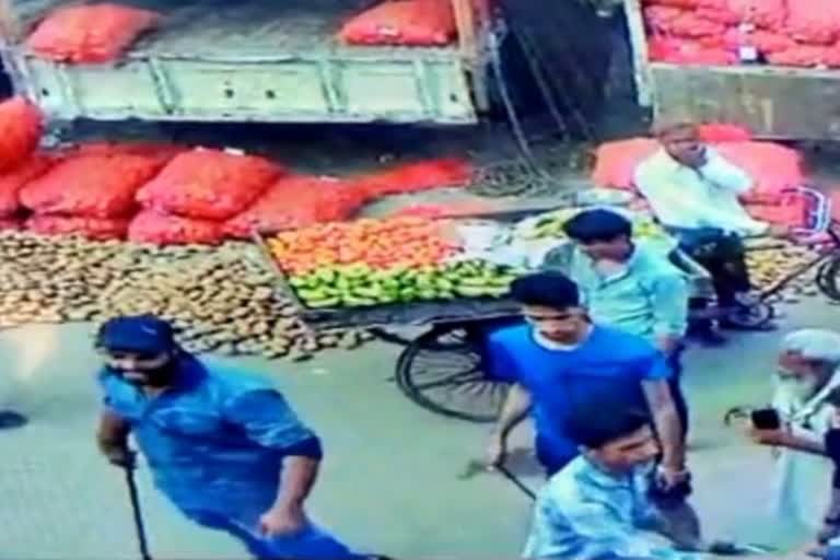 A Man Assaulted In Ballabhgarh Vegetable Market