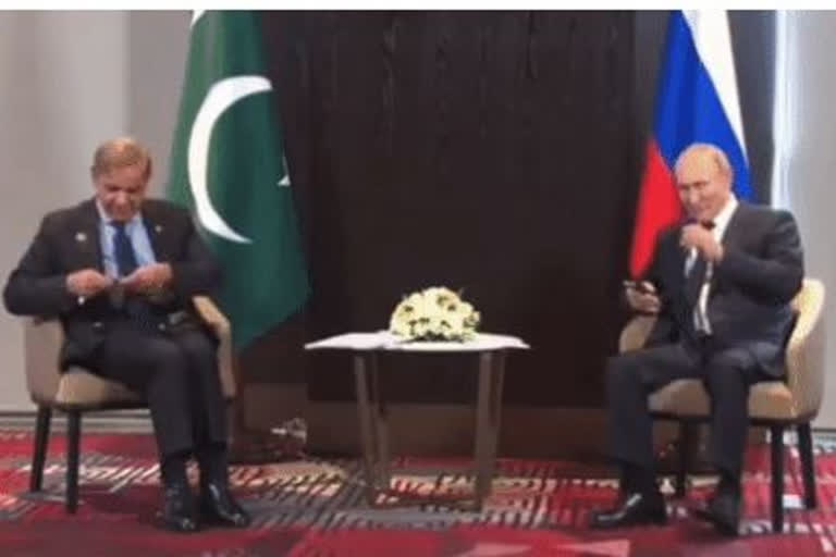 pak pm with putin