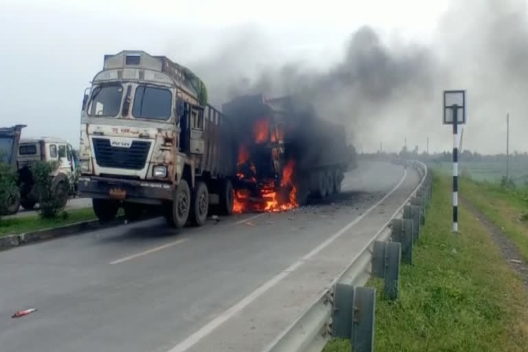 Truck driver burnt alive in road accident