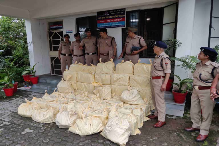 Doon police raided and caught a consignment of illegal liquor
