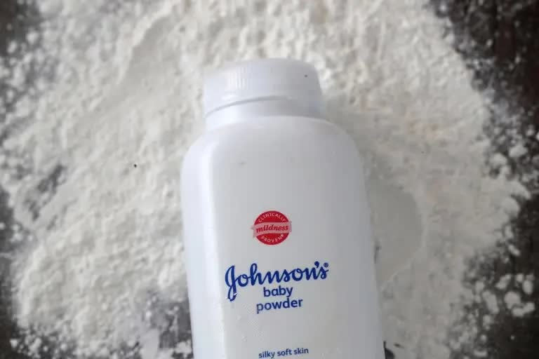 Johnsons Baby Powder