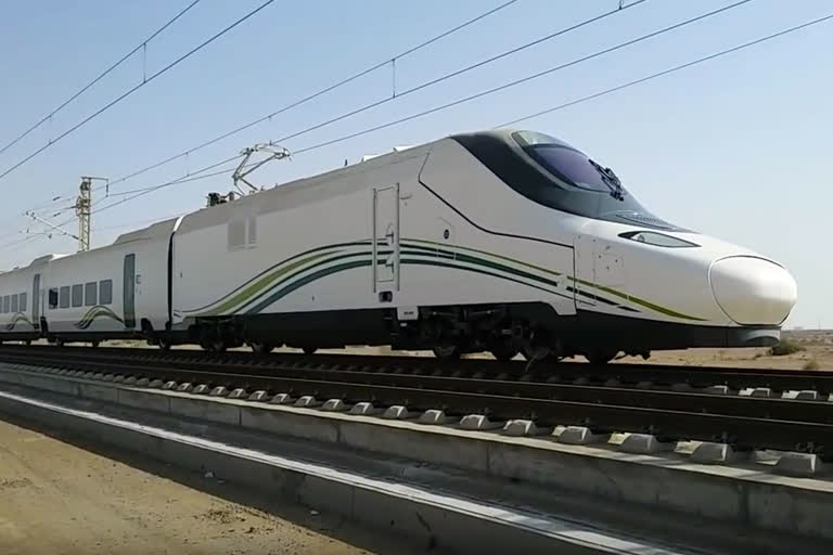 High-speed train service between Makkah and Madinah for the convenience of pilgrims