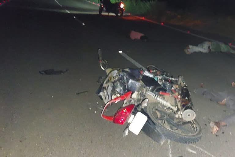 three-killed-in-road-accident-in-vijayapura