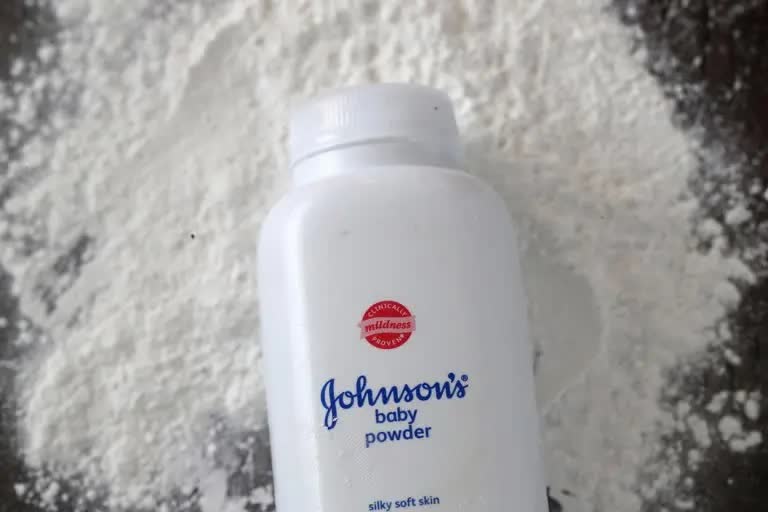 johnsons-baby-powder-licence-cancelled-by-maharashtra