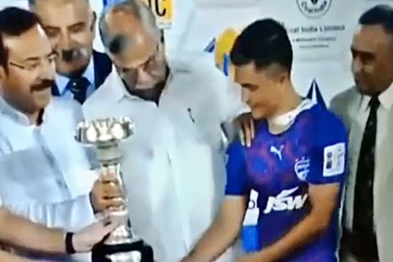 Durand Cup  Governor of Bengal removed the Indian captain  Bengaluru FC beat Mumbai City  डूरंड कप  बंगाल के राज्यपाल ने भारतीय कप्तान को हटाया  बेंगलुरु एफसी ने मुंबई सिटी को हराया