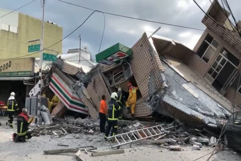 Stranded tourists safe  Taiwan  earthquake  Taiwan earthquake  തായ്‌വാൻ ഭൂചലനം  വിനോദസഞ്ചാരികൾ സുരക്ഷിതരായി തിരിച്ചെത്തി  ബെയ്‌ജിങ്  തായ്‌വാൻ  ഭൂചലനങ്ങൾ  ഭൂചലനം  ജപ്പാൻ കാലാവസ്ഥ ഏജൻസി  അഗ്നിശമന വിഭാഗം അറിയിച്ചു  ഡോംഗ്‌ളി  യൂലി  ചിഷാങ്ങി