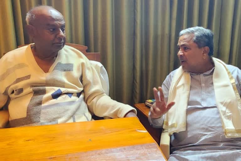 siddaramaiah-meet-h-d-deve-gowda-in-bangalore