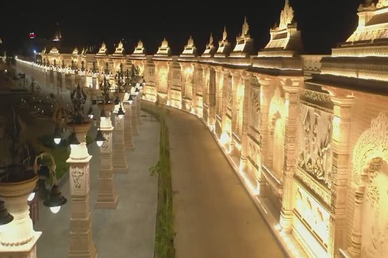 pm modi will inaugurate mahakaleshwar temple corridor project in ujjain