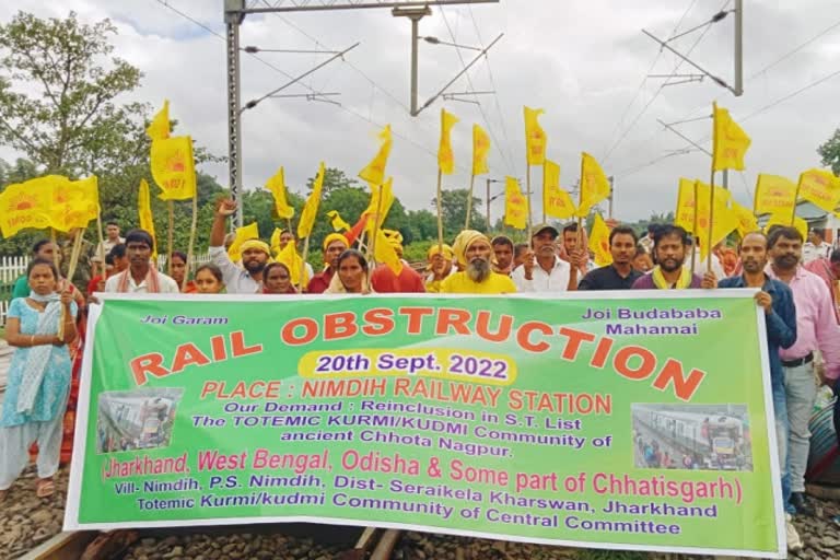 Villagers block track near Nimdih railway station in Seraikela