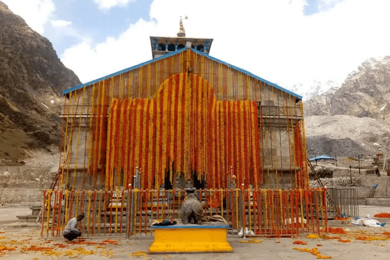 ಬದರಿನಾಥ್ ದೇವಾಲಯದ ಗರ್ಭಗುಡಿಗೆ ಚಿನ್ನದ ಹೊದಿಕೆ ಅಳವಡಿಕೆಗೆ ವಿರೋಧ