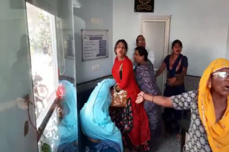 Transgenders fight over area of work in Ajmer, case against two groups filed