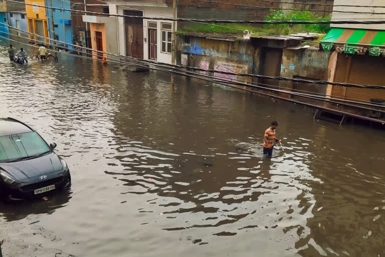 Schools Closed in Aligarh