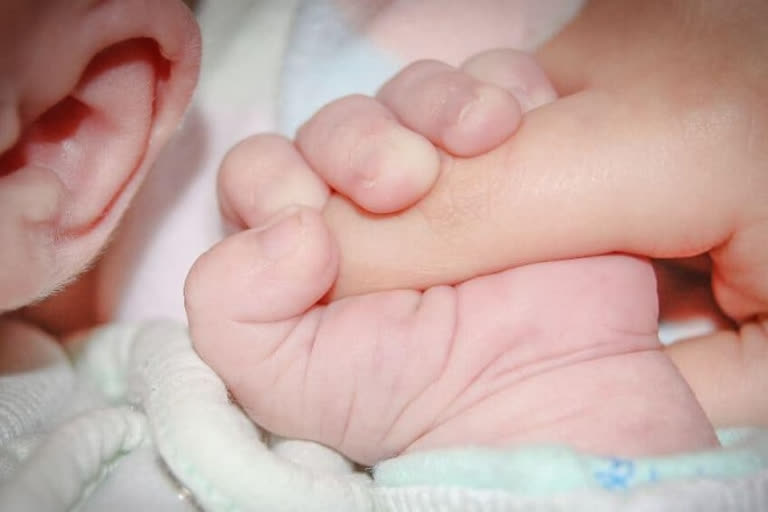 Father sells newborn baby for Rs 50,000 in K'taka