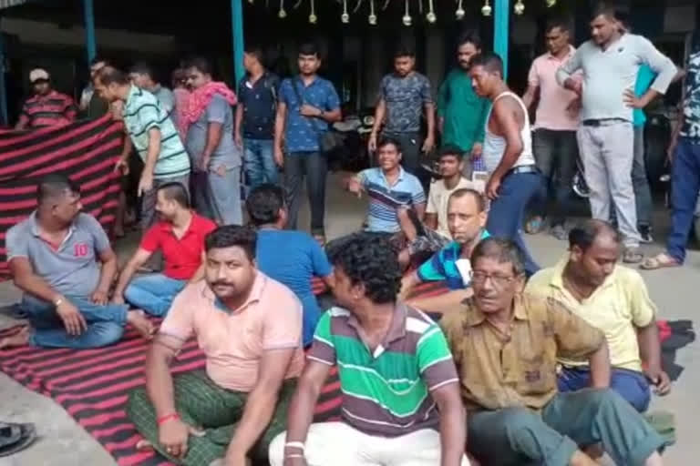 Howrah Bus depot workers protest in several demand