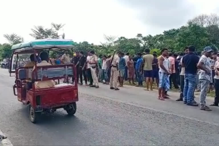 Body Recovered beside of state highway in Mathabhanga