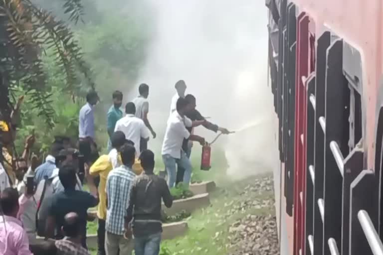 GRP got control the fire, Train accident averted in Kota