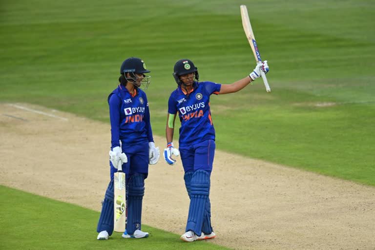 India set record total against England, Kaur scores unbeaten 143