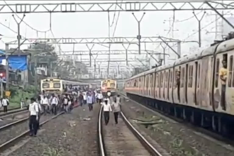 Mumbai local trains hit due to technical snag at Dadar Station