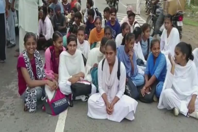 Student protest in Fatehabad